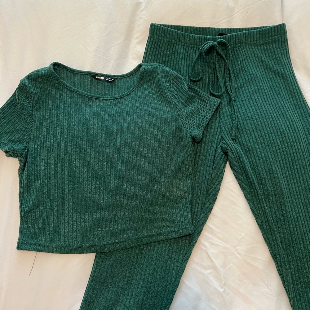 Shein Two-Piece Lounge Set - Picture 2 of 4